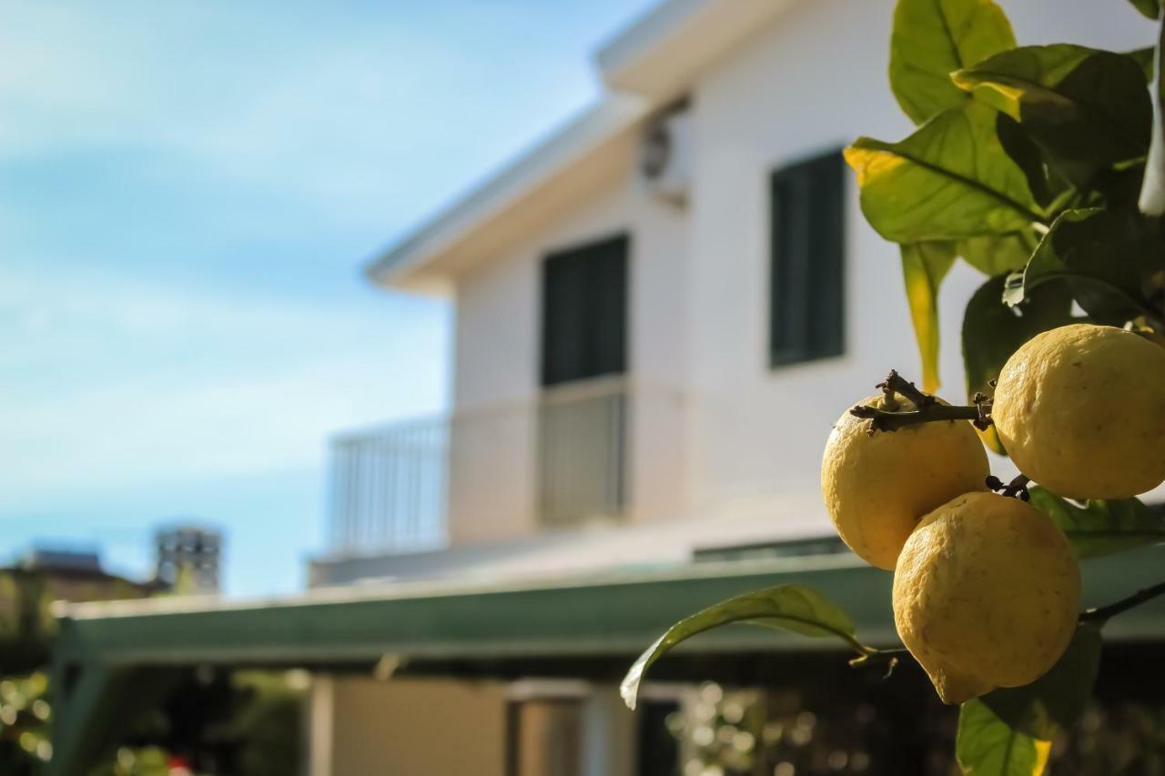 Villa Eleonora Marina di Ragusa Buitenkant foto