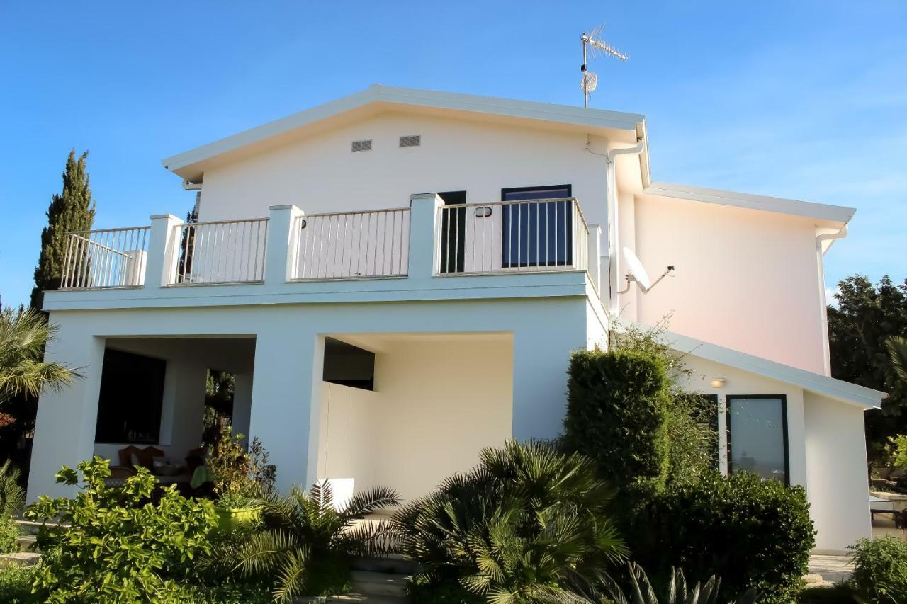 Villa Eleonora Marina di Ragusa Buitenkant foto